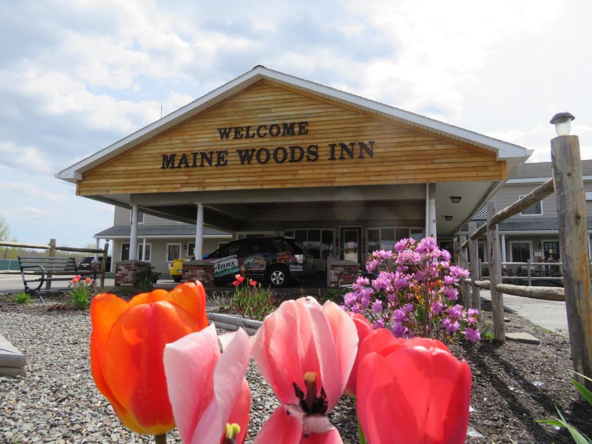 Maine Woods Inn Brewer Екстериор снимка