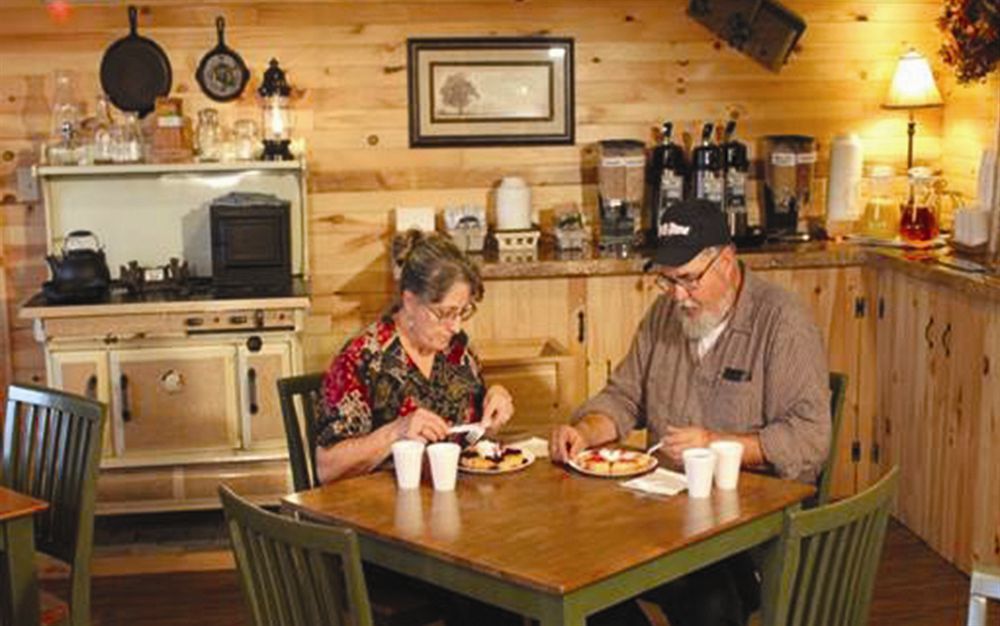 Maine Woods Inn Brewer Екстериор снимка