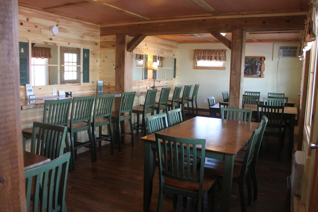 Maine Woods Inn Brewer Екстериор снимка